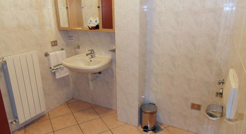 Casa Vacanze Touring Verbania Exterior foto